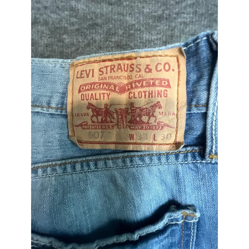 Levis levis 507